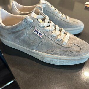 NEW Golden Goose Star Suede Low  Sneakers size 39 NOW 395$ (retail 495$) Taupe
